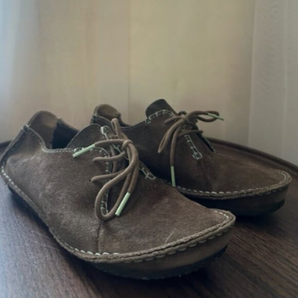 Clark’s Faraway Field Shoe - Picture 1 of 8